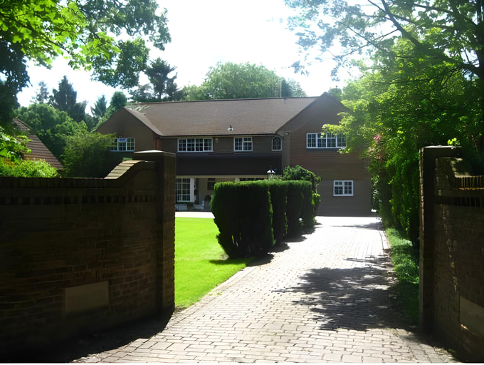 Exterior & Views 3, Tanglewood Gatwick Bed & Breakfast, West Sussex