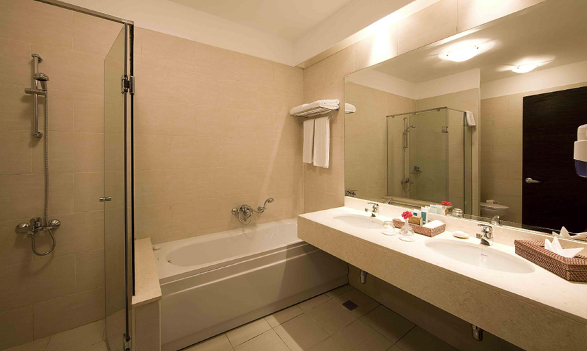 Bathroom, JAZ Neo Almazino, Almaza Bay, Ad-Dab'ah