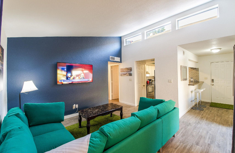 Others 4, The Avenida Condominiums, Pinal