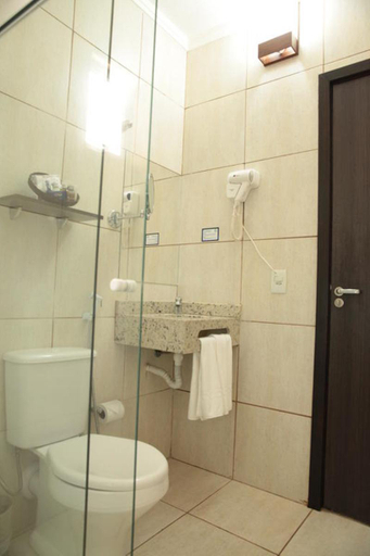 Bathroom 4, Samba Tres Lagoas, Três Lagoas