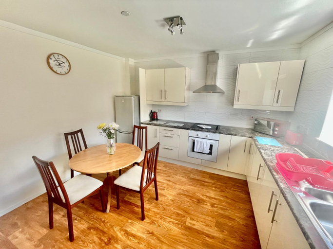 Others 4, Cae Glas Apartments, Gwynedd