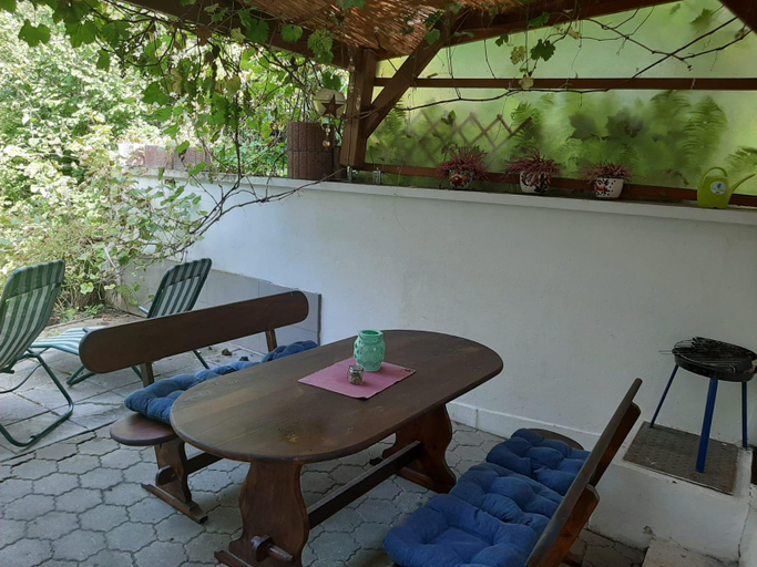 Others 4, Komfortables Ferienhaus Landau für 4 Personen, Dingolfing-Landau