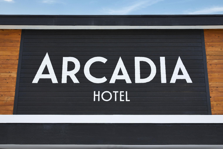 Others 4, Arcadia, Ada