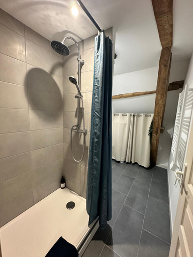 Shower, Appartements Pacy-sur-Eure, Eure