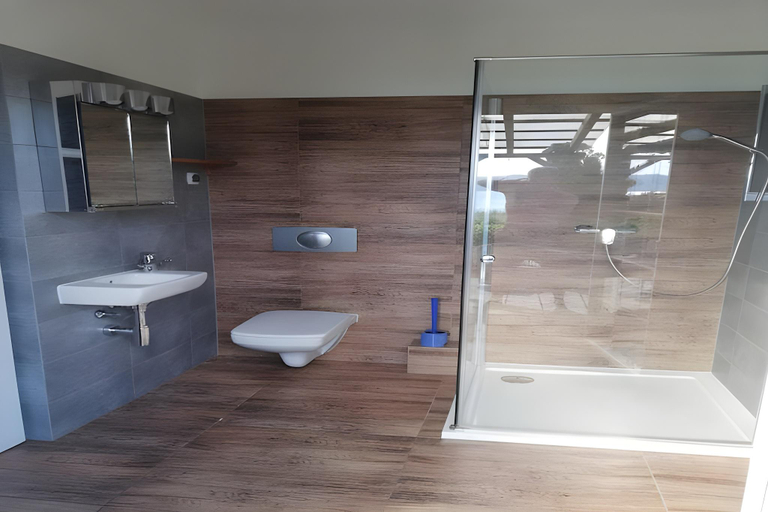 Bathroom 4, House with private beach by the lake, whirlpool, Wejherowo