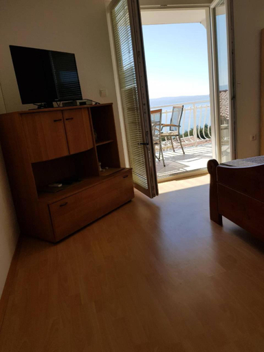 Others 5, Apartmani ABA, Omiš