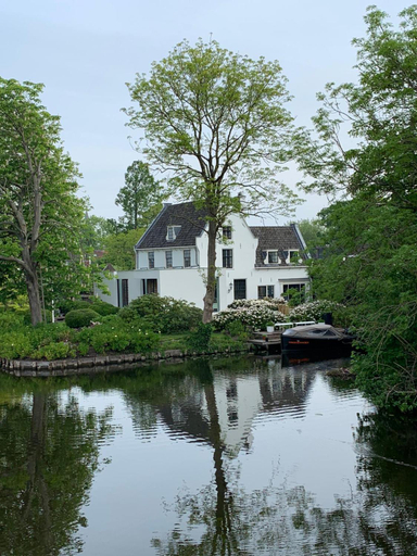 Others 4, 'Room Eleven' aan de Vecht, Loenen