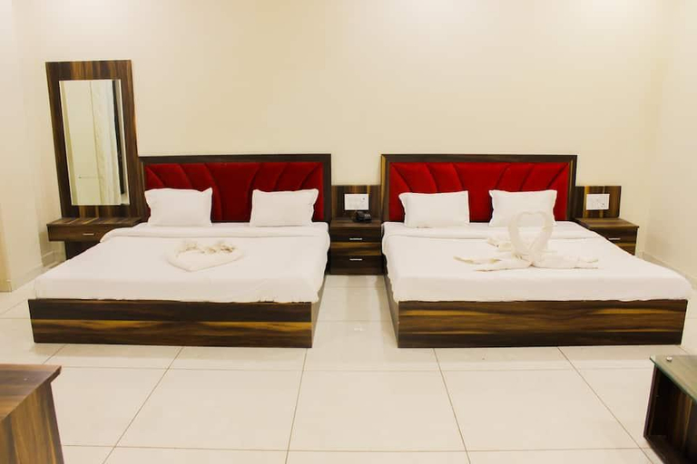 Bedroom 2, Hotel shiv palace, Ujjain