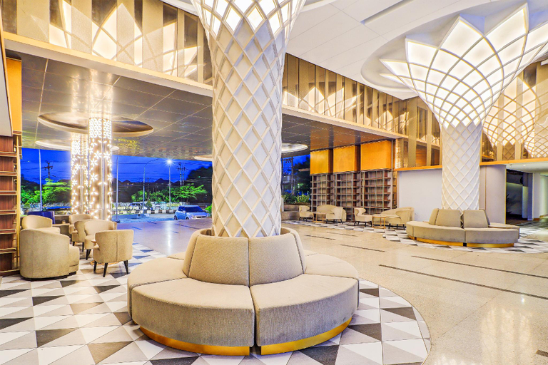 Public Area 2, Sunday Hotel Arshika Sunset Road, Denpasar