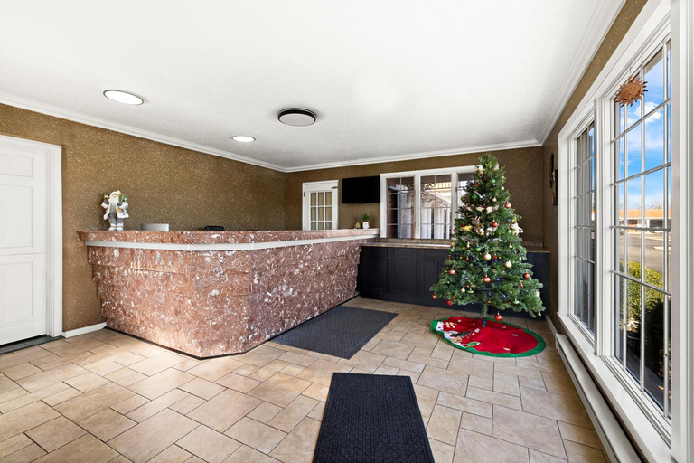Public Area, Village Haven Inn & Extended Stay, Erie