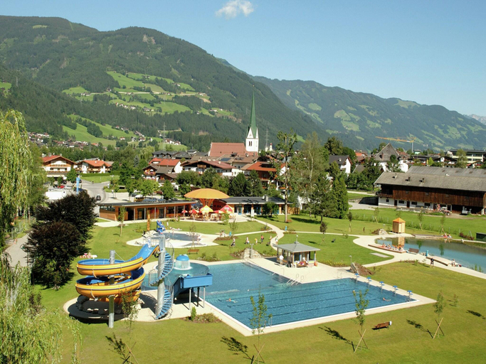 Others 3, Apartment in Aschau near Ski Slopes, Schwaz