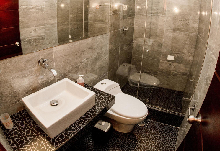 Bathroom 5, RHOUSE Cusco, Cusco