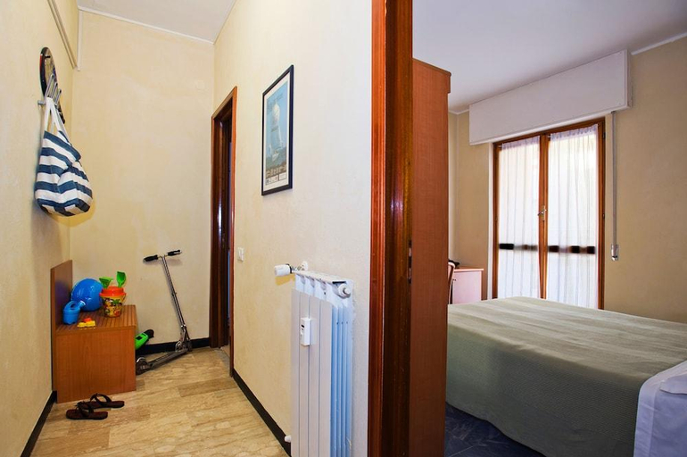 Bedroom 2, Hotel Bacco Rooms and Breakfast, Savona