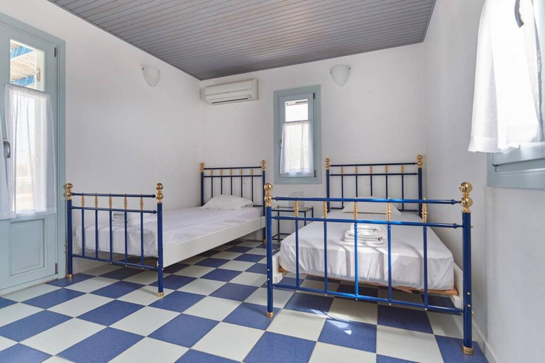 Others 3, Ocean Villa in Paros, South Aegean