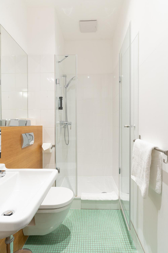 Bathroom 4, Hotel Johann, Berlin