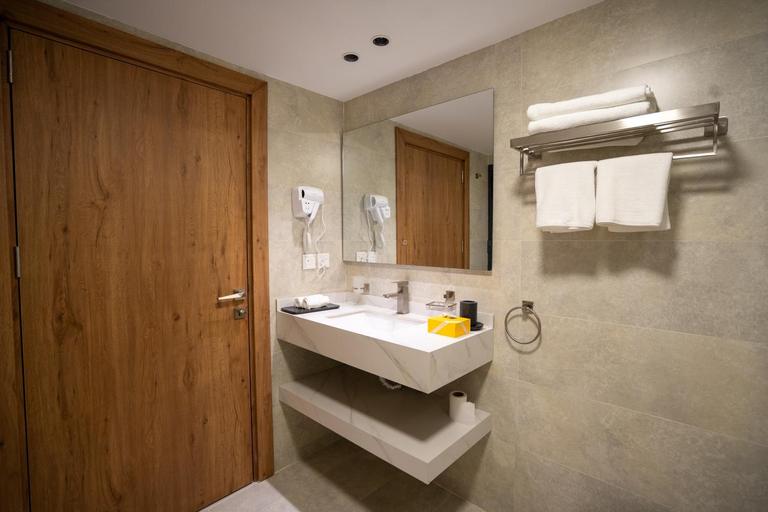 Bathroom 4, Stars Gate Camp, Biddiya