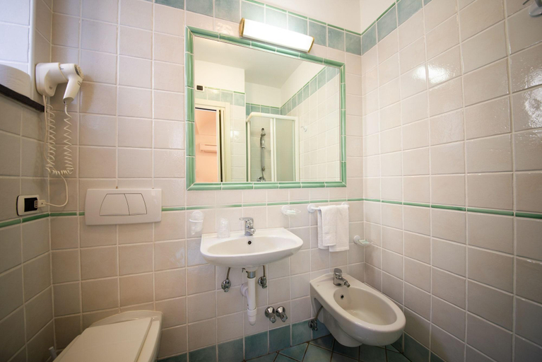 Bathroom 3, La Capannina - Hotel & Apartments, Napoli