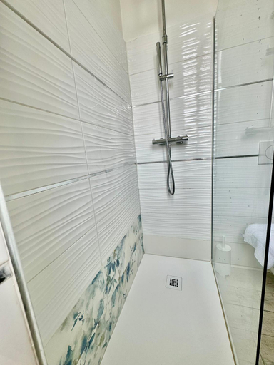 Bathroom 2, Modern Room with private bathroom, Trento