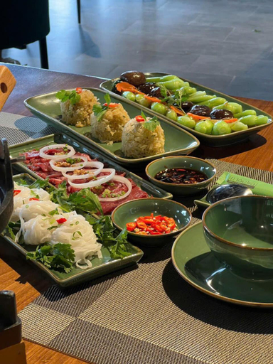 Food & Drinks