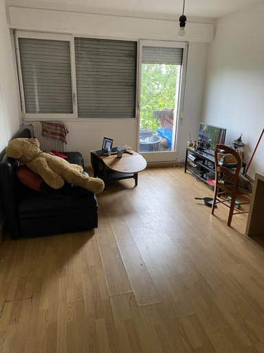 Others 4, Room private, Paris