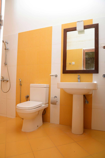 Bathroom 3, Golden Residence, N. Palatha East