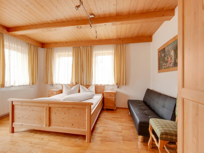 Bedroom, Modern vacation apartment with a view, Schwaz
