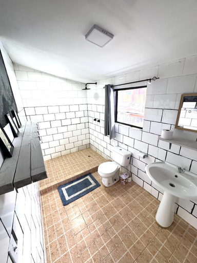 Bathroom, Villa Elena - Private Room, Bocas del Toro