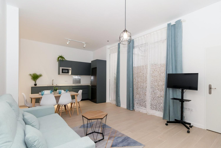 Others 3, GuestReady - Valencia's Vibrant Malvarrosa, Valencia