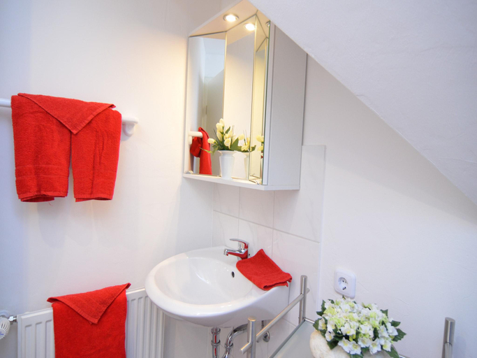 Bathroom 3, Ferienhaus Schmallenberg nahe Skifahren, Hochsauerlandkreis