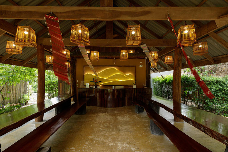 Others 3, Khun Le House, Lan Saka