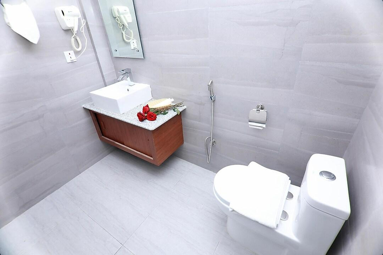 Bathroom 4, Hotel Eco Tree Pvt. Ltd., Gandaki