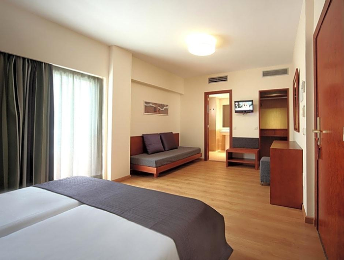 Bedroom 3, Metropolitan Playa, Baleares