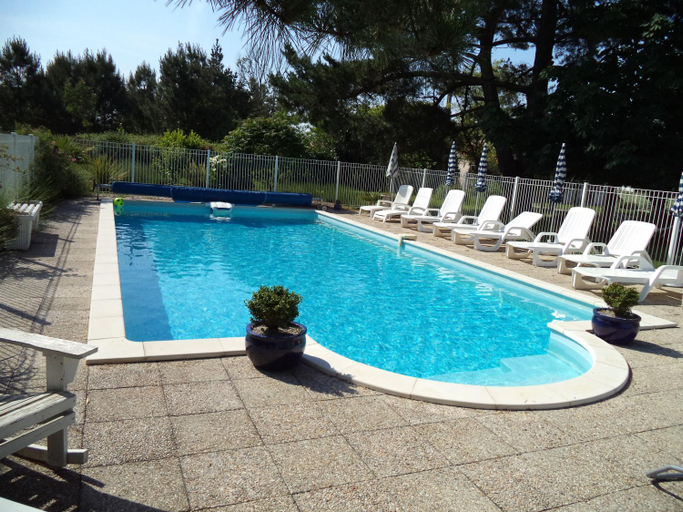 Others 4, Le Manoir Lacustre, Gironde