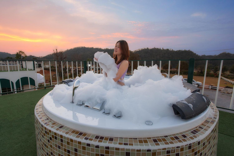 Hot tub 5, Paris De Floor Khaoyai, Pak Chong