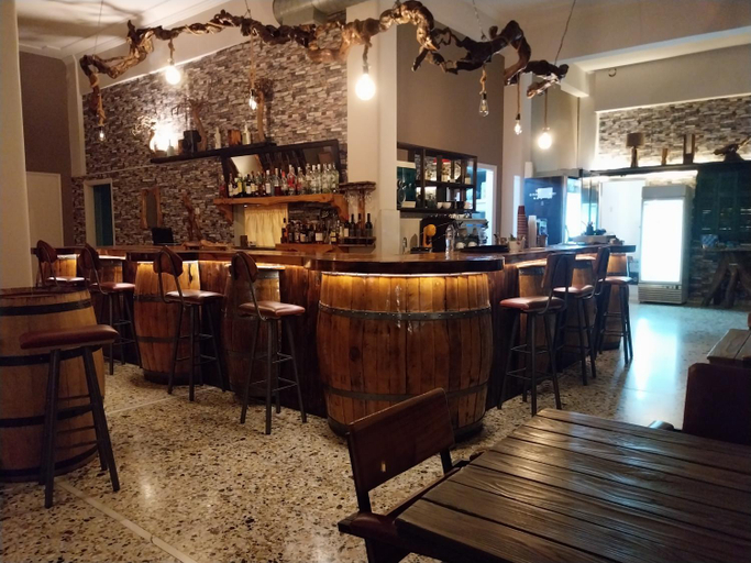 Food & Drinks 5, Elatos, Central Greece