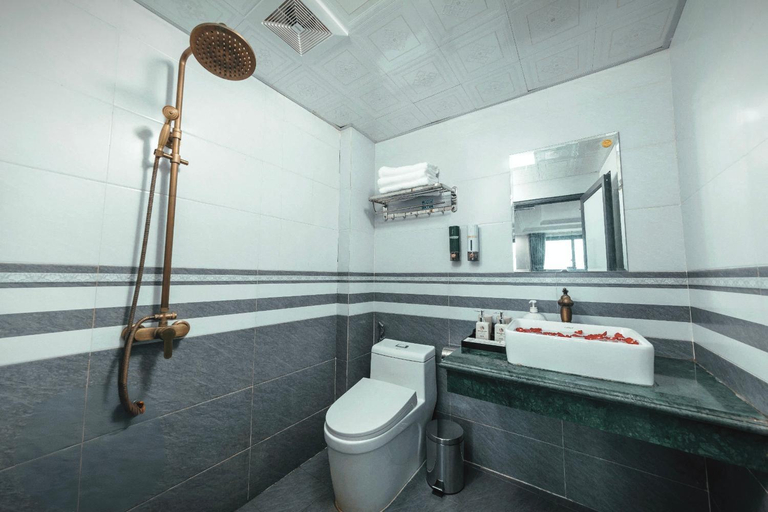 Bathroom 3, Central Sapa March Hotel, Sa Pa