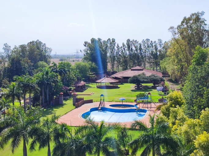 Others 5, The Grand Aurra, Faridabad
