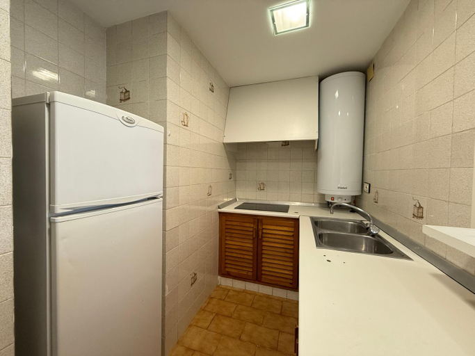 Others 3, Sant Jordi 1 B, Girona