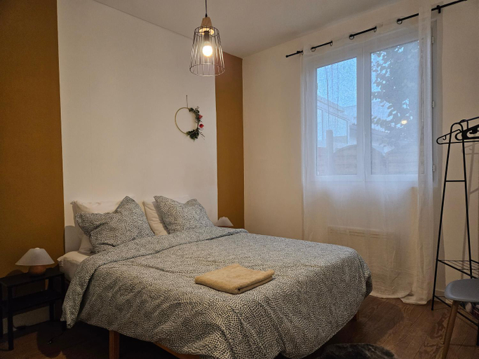 2, MAISON A CENTRE VILLE ET 5 MIN A PIED PLAGE, Charente-Maritime