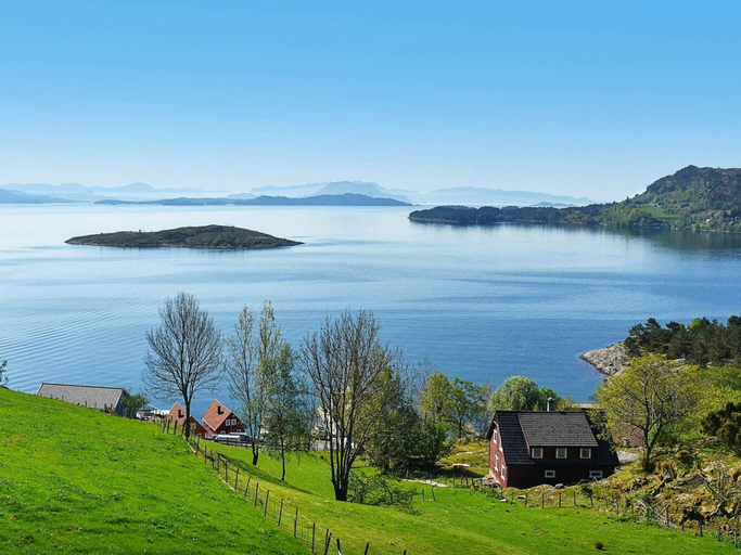 Others 5, person holiday home in Onarheim, Tysnes