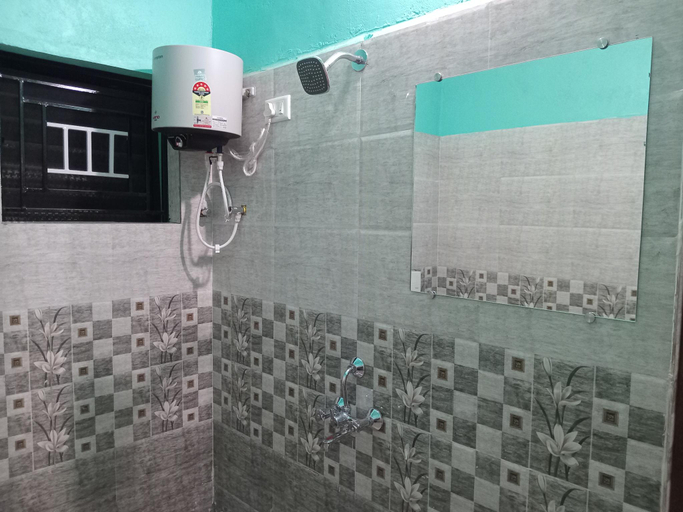 Bathroom 3, The Triple Nest, Uttara Kannada
