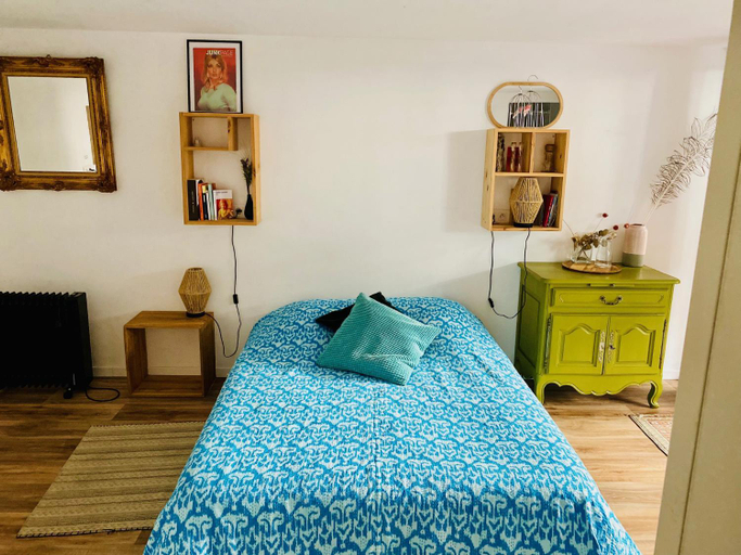Bed, Chambre Darwin SDB WC et Terrasse prives, Gironde