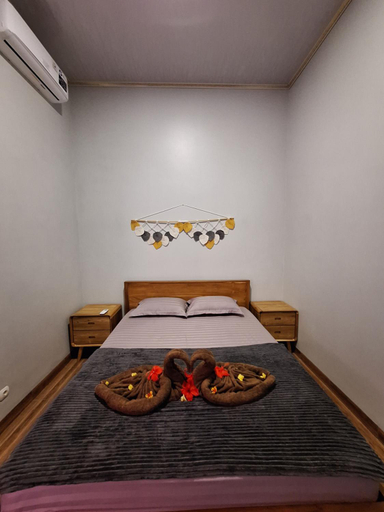 Bedroom 2, Blij Ei - Land Hostel, Jepara
