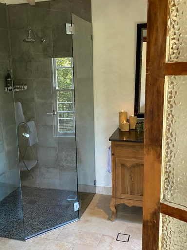 Bathroom 4, Guestlands Italia B&B, Sydney