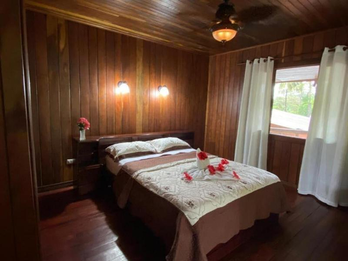 Bedroom 2, Miss Junies Lodge, Pococí