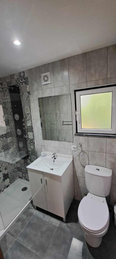 Bathroom, Casa VazPeralta, Castanheira de Pêra