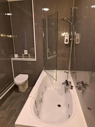 Bathroom 4, Scarisbrick Hotel, Sefton