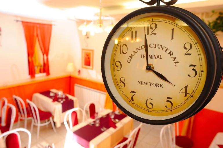 Food & Drinks 5, Hotel Papillon, Budapesti