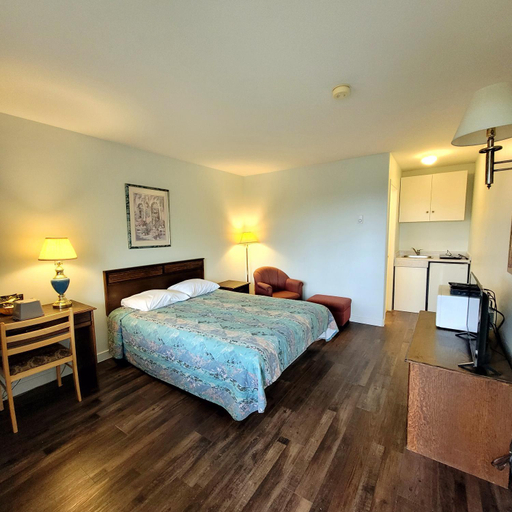 Others 4, Ridgeview Motor Inn, Comox-Strathcona
