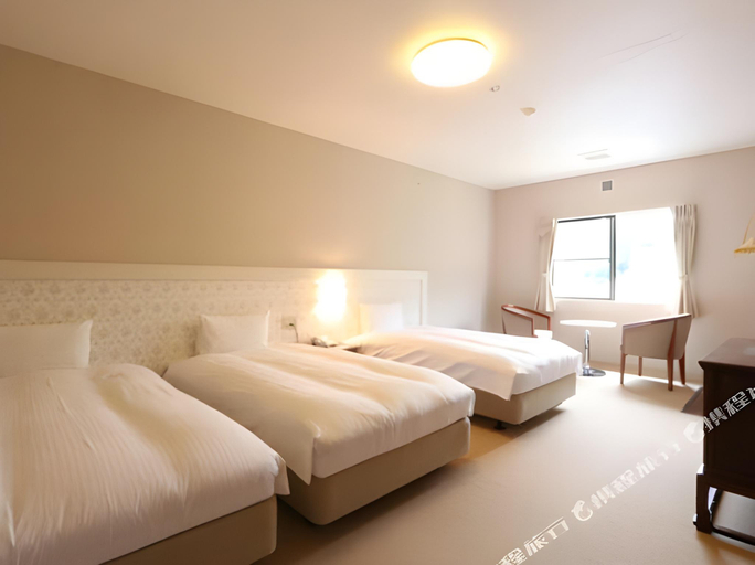 Bedroom 2, Hotel New Usuki, Usuki